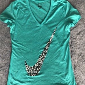 Nike Dri fit women’s shirt